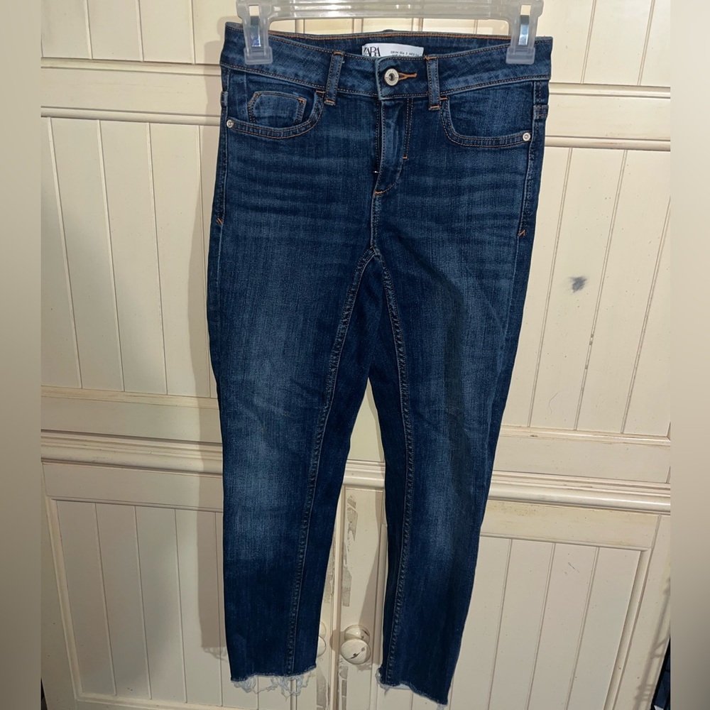 Zara Skinny Raw Hem Ankle Jeans
